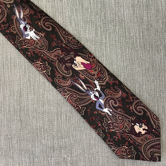 EUC Paisley Tie Necktie with Looney Tunes - Picture 1 of 6
